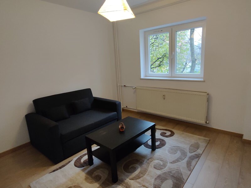 Piata Sudului, Sun Plazza, Oltenitei, et. 1, prima inchiriere, loc parcare