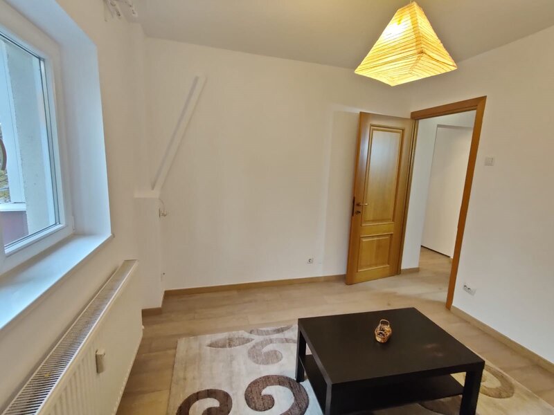 Piata Sudului, Sun Plazza, Oltenitei, et. 1, prima inchiriere, loc parcare