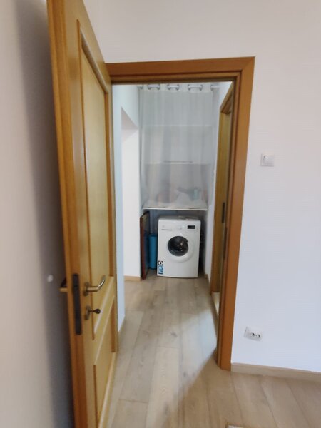 Piata Sudului, Sun Plazza, Oltenitei, et. 1, prima inchiriere, loc parcare